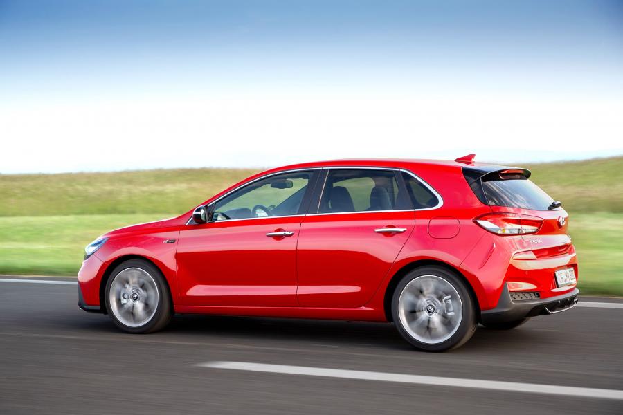  Hyundai i30 N Line (PD) 2018 года  (WW) (фото 2 из 40)